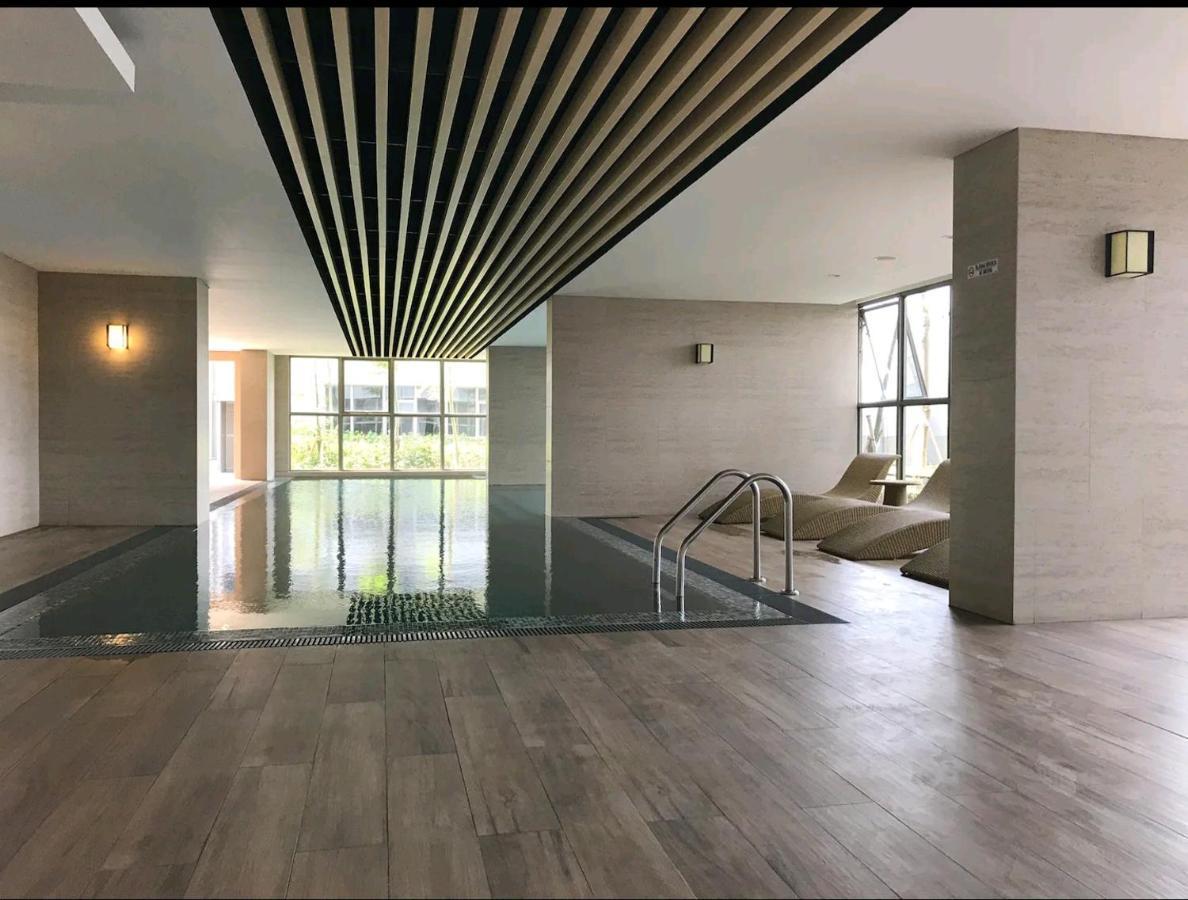 Studio Sea View Apartment At Gold Coast Pik By Mysweethome Джакарта Екстер'єр фото