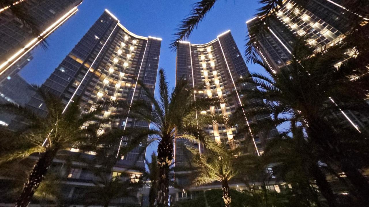 Studio Sea View Apartment At Gold Coast Pik By Mysweethome Джакарта Екстер'єр фото