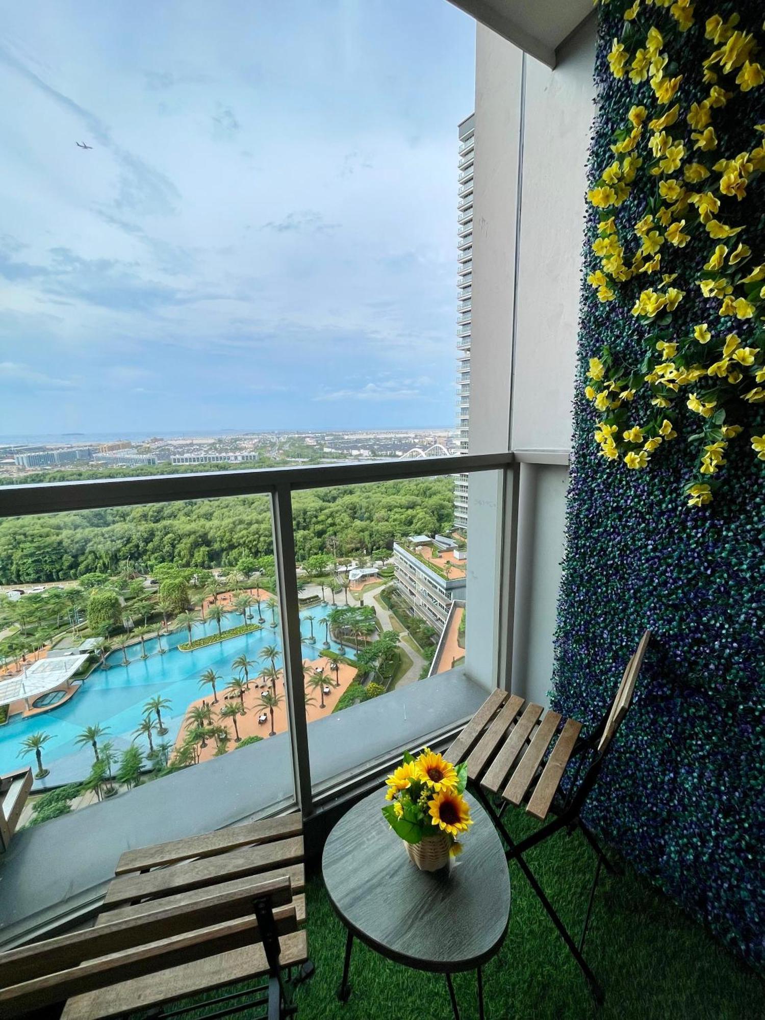 Studio Sea View Apartment At Gold Coast Pik By Mysweethome Джакарта Екстер'єр фото